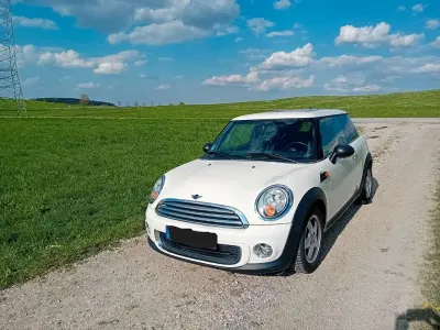 Begagnad Mini ONE 98 HK (72 kW) 2010 Halvkombi
