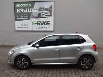 Usata VW Polo Sound 90 CV (66 kW) 2017 Argento Utilitaria