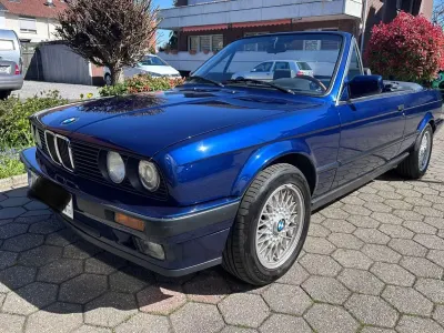 Gebraucht BMW 318 Cabriolet M Sport 113 PS (83 kW) 1993 Blau Cabrio