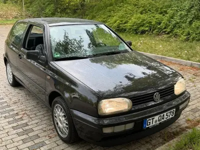 Gebraucht VW Golf III 75 PS (55 kW) 1997 Schwarz Kleinwagen