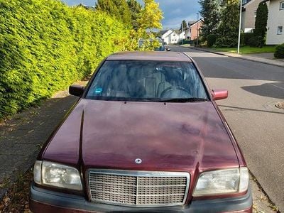 Mercedes C180