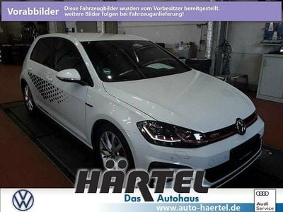 Gebraucht VW Golf VII GTI 245 PS (180 kW) 2019 Oryxweiã perleffekt (weiss) Kleinwagen