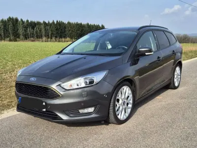 Gebraucht Ford Focus Business Edition 120 PS (88 kW) 2017 Grau Kombi