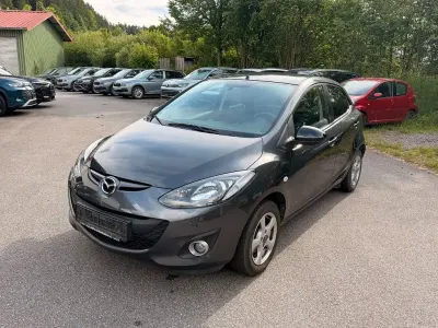 Gebraucht Mazda 2 Kenko 84 PS (61 kW) 2013 Grau Kleinwagen