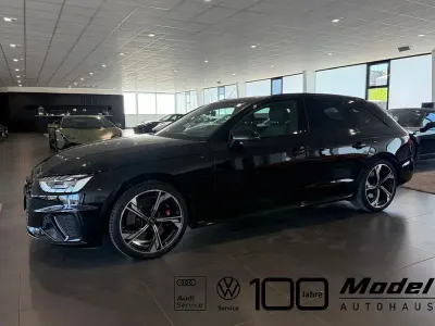 Gebraucht Audi S4 Ambiente 341 PS (250 kW) 2023 Mythosschwarz metallic Kombi