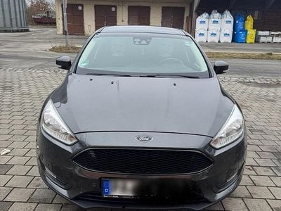 Gebraucht Ford Focus 125 PS (91 kW) 2015 Grau Kombi