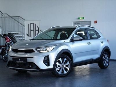 Gebraucht Kia Stonic Vision 101 PS (74 kW) 2024 (kcs) sparklingsilber met. SUV
