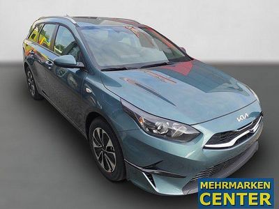 Neu Kia Ceed Sportswagon 140 PS (102 kW) 2025 Grau Kombi