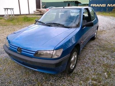 Gebraucht Peugeot 306 75 PS (55 kW) 1996 Blau Kleinwagen