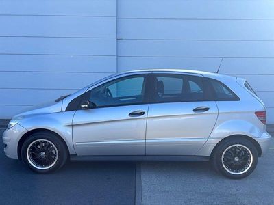 Gebraucht Mercedes B200 136 PS (100 kW) 2007 Silber Van / Kleinbus