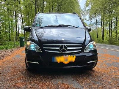 Używany Mercedes Viano 204 KM (150 kW) 2009 Czarny Minivan
