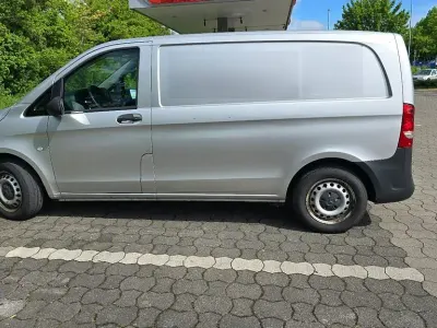 Gebraucht Mercedes Vito 114 PS (83 kW) 2016 Silber Van