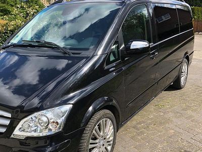 Second-hand Mercedes Viano 163 CP (119 kW) 2012 Negru Monovolum