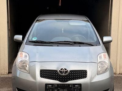 Gebraucht Toyota Yaris Executive 87 PS (63 kW) 2006 Grau Kleinwagen