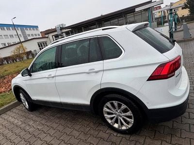 Weiß Gebraucht 2019 VW Tiguan Comfortline SUV | 17.000 € (Fairer Preis)