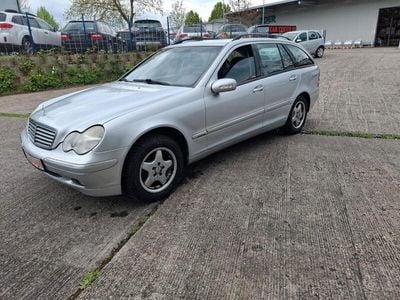 Mercedes C200