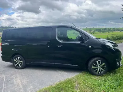 Gebraucht Toyota Proace Comfort 144 PS (105 kW) 2022 Schwarz Van / Kleinbus