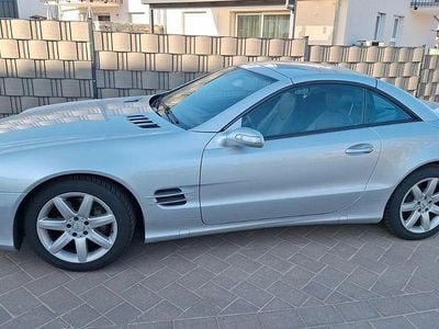 Usata Mercedes SL350 272 CV (200 kW) 2006 Argento Cabrio