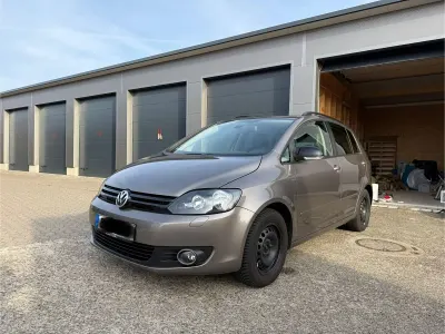 Gebraucht VW Golf Plus Cross Match 105 PS (77 kW) 2013 Silber Van / Kleinbus