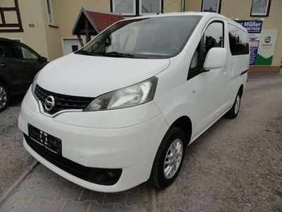 Weiß Gebraucht 2014 Nissan Evalia Tekna Van / Kleinbus | 14.995 € (Etwas zu teuer)
