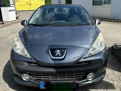 Gebraucht Peugeot 207 CC Premium 120 PS (88 kW) 2009 Grau Cabrio