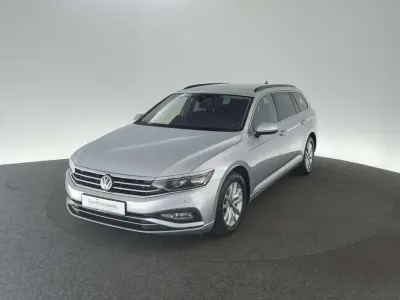 Gebraucht VW Passat Business 150 PS (110 kW) 2022 Silber Kombi