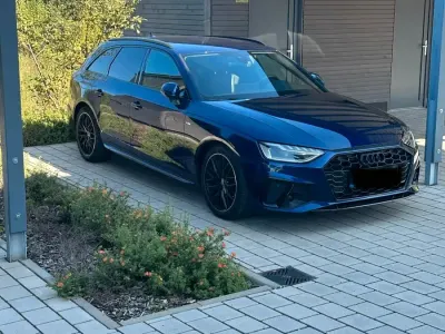 Używany Audi A4 S-Line 190 KM (139 kW) 2020 Niebieski Kombi