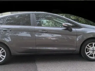 Gebraucht Ford Fiesta Titanium 101 PS (74 kW) 2017 Grau Kleinwagen
