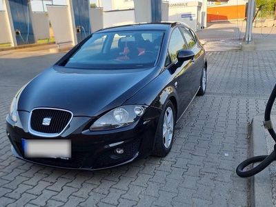 Usata Seat Leon Style 125 CV (91 kW) 2010 Nero Utilitaria