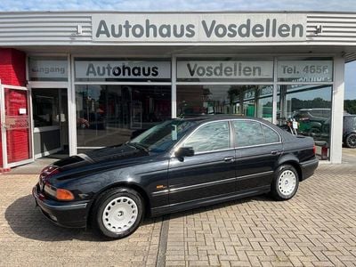 BMW 523