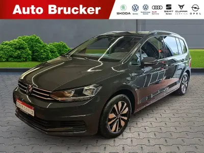 Gebraucht VW Touran Move 122 PS (89 kW) 2024 Grau Van / Kleinbus