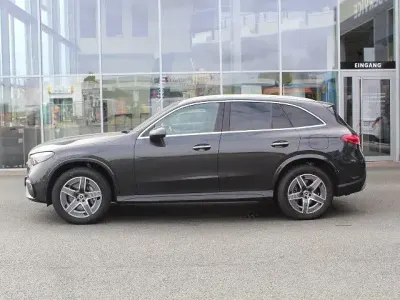 Gebraucht Mercedes GLC300e 333 PS (244 kW) 2024 SUV