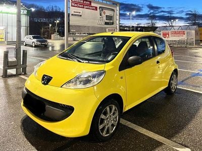 Gebraucht Peugeot 107 68 PS (50 kW) 2006 Gelb Kleinwagen