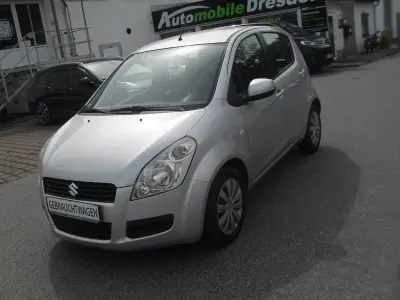 Gebraucht Suzuki Splash Basic 65 PS (47 kW) 2010 Grau Kleinwagen
