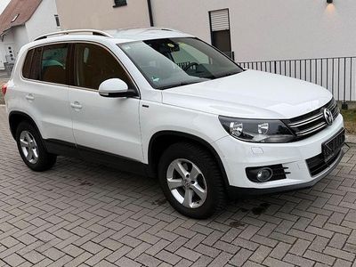 Gebraucht VW Tiguan LOUNGE 140 PS (102 kW) 2015 Weiß SUV