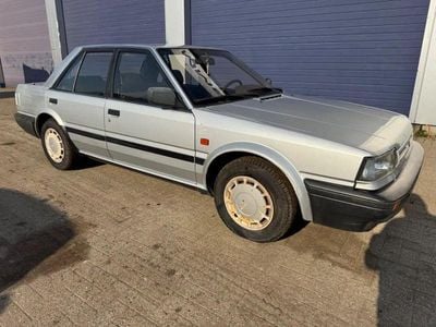 Begagnad Nissan Bluebird 67 HK (49 kW) 1989 Silver Sedan