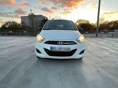 Weiß Gebraucht 2011 Hyundai i10 Kleinwagen | 2.500 €