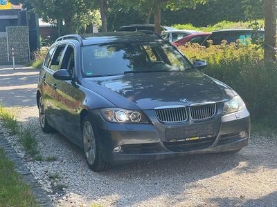 BMW 325