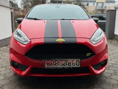 Gebraucht Ford Fiesta ST 182 PS (133 kW) 2016 Rot Kleinwagen