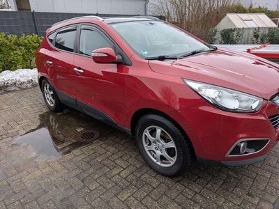 Rot Gebraucht 2010 Hyundai ix35 Premium SUV | 5.990 € (Guter Preis)