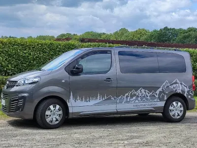 Gebraucht Opel Vivaro-e Combi 120 PS (88 kW) 2022 Grau Van / Kleinbus