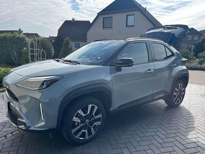 Gebraucht Toyota Yaris Cross Edition 131 PS (96 kW) 2024 Grün SUV