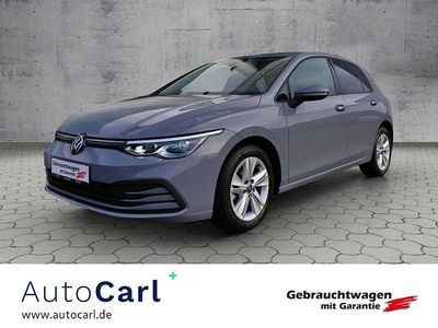 Gebraucht VW Golf VIII Life 131 PS (96 kW) 2023 Grau Limousine
