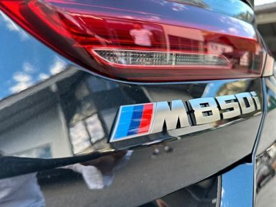 gebraucht BMW M850 M850i X DRIVE "PERFORMANCE" Garantie 2025