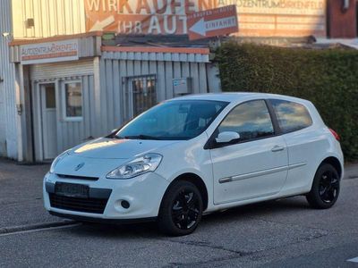 Begagnad Renault Clio III Collection 75 HK (55 kW) 2014 Vit