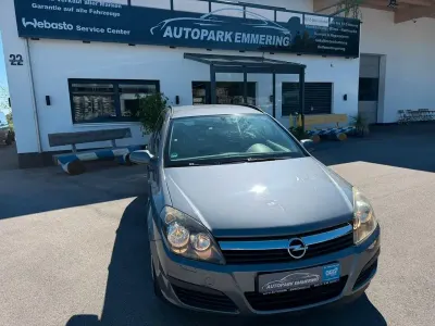 Gebraucht Opel Astra Edition 105 PS (77 kW) 2007 Grau Limousine