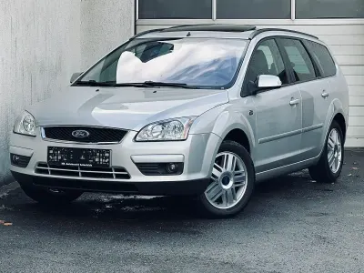 Brugt Ford Focus Ghia 145 HK (106 kW) 2007 Grå Stationcar