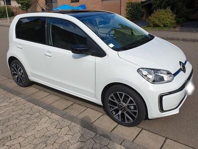 Second-hand VW e-up! Style 61 kW (83 CP) 2021 Alb Hatchback