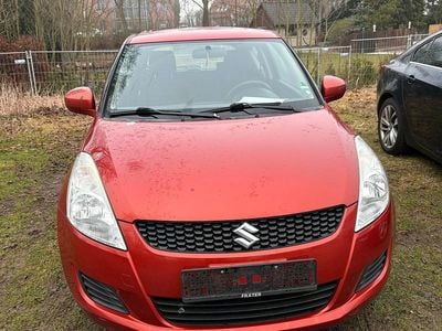 Gebraucht Suzuki Swift 2012 Rot Kleinwagen