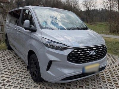 Gebraucht Ford Tourneo 150 PS (110 kW) 2024 Grau Van / Kleinbus